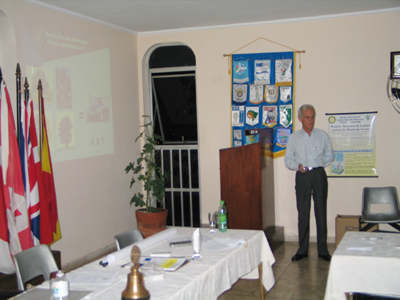 Sacilotto, durante a palestra no Rotary de Americana