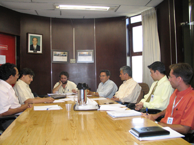 GT em reunião sobre consórcio intermunicipal.